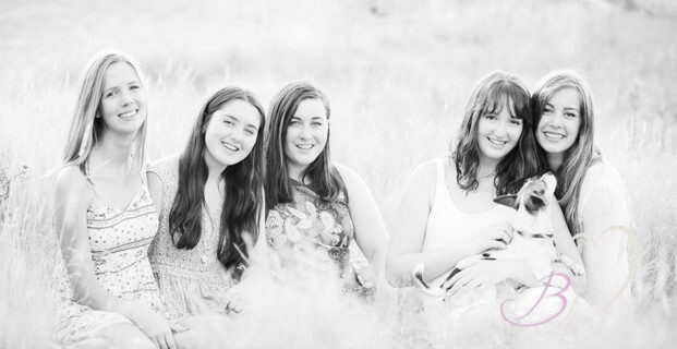 Awesome Photoshoot with Jess and her Girlfriends on the Family Farm _ BPhotography